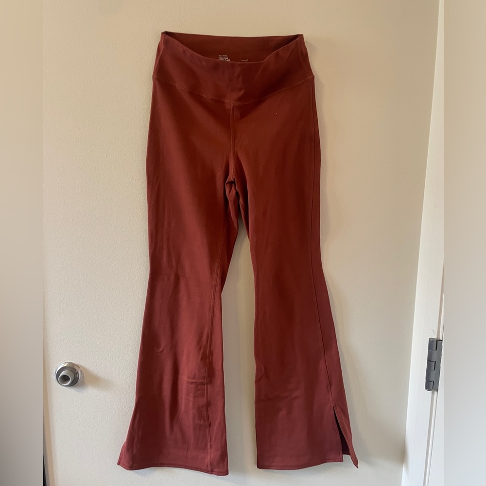 Gilly Hicks flare leggings